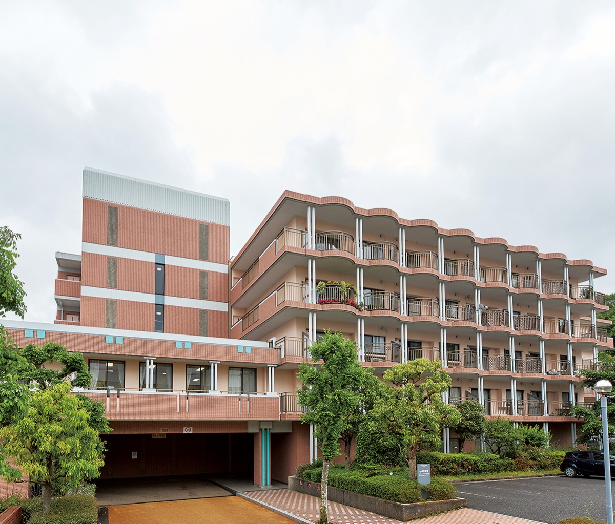 神奈川県住宅供給公社の介護付有料老人ホームヴィンテージ・ヴィラ向ヶ丘遊園（入居時自立）