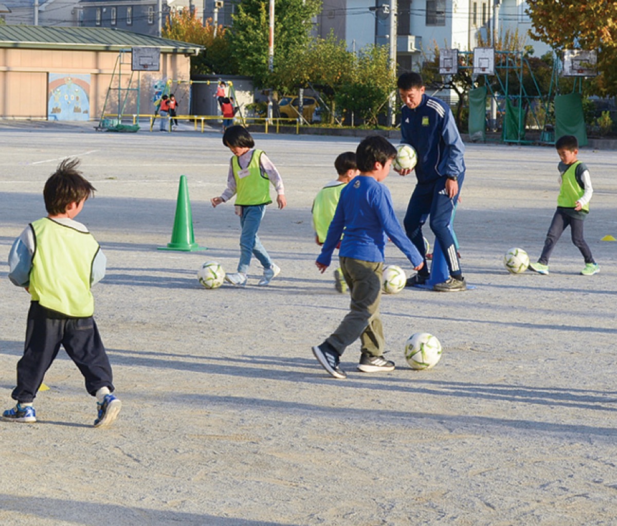 サッカーで地域貢献