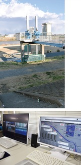 電動化した山王排水樋管。被災当日の多摩川の水位は写真手前の階段部分まで到達していたという（上）／市内に５カ所ある樋管の監視システム画面