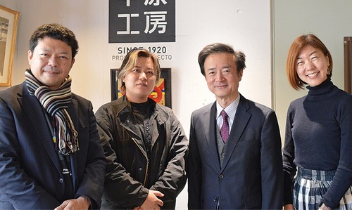 左から反町さん、伊早坂さん、市川功一さん（ジェクト（株）代表）、平松さん