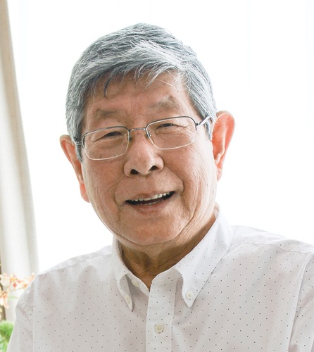 受章を喜ぶ伊藤氏