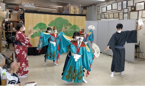 稽古をする様子＝昨年