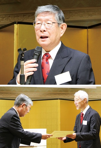 あいさつする伊藤理事長（上）と平本氏への感謝状贈呈