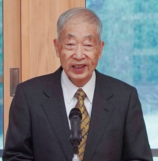 受賞を喜ぶ太田氏＝受賞式