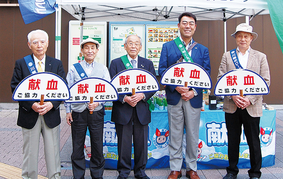 協力を呼びかける両クラブの会員