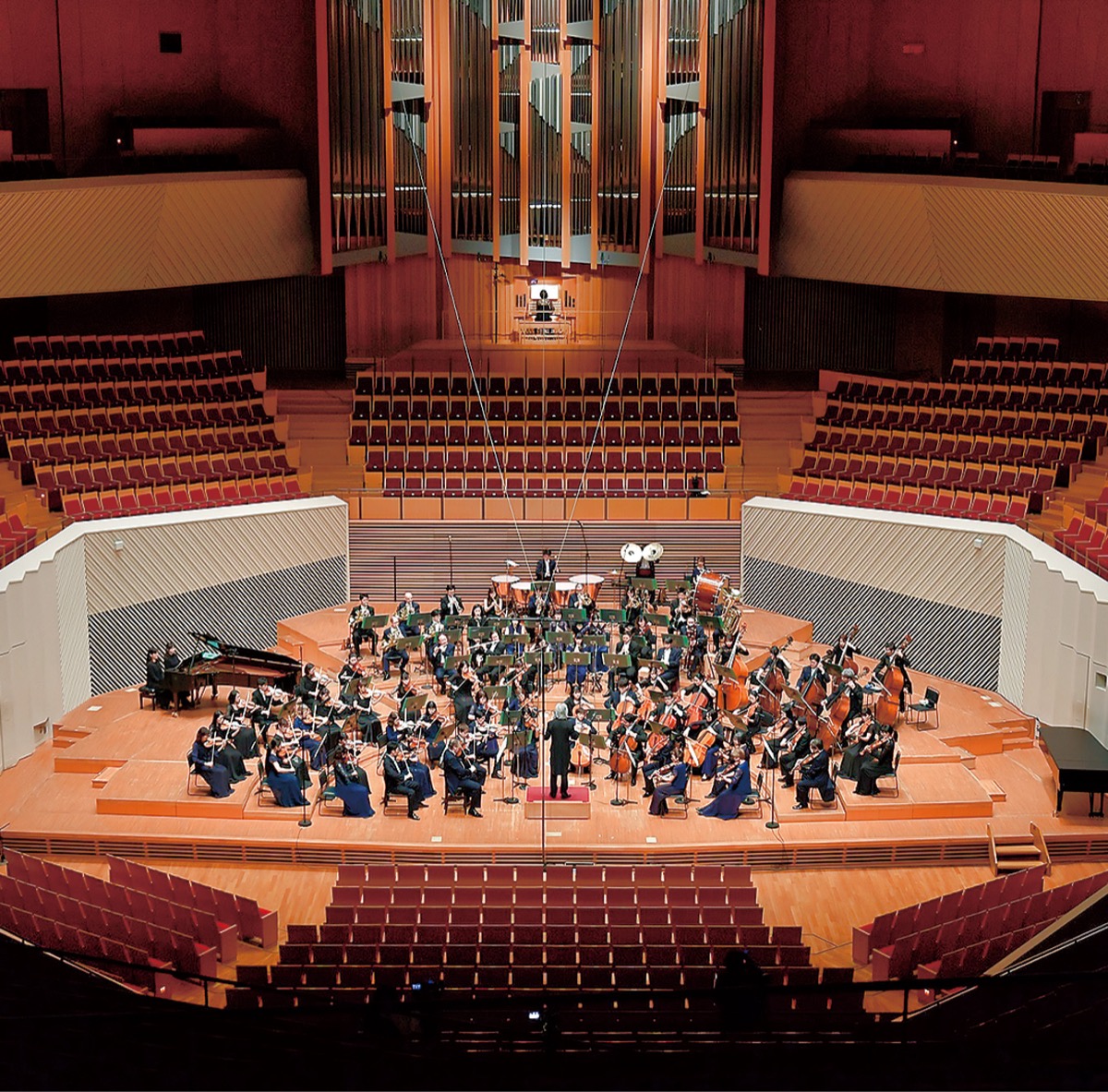 無観客でライブ配信