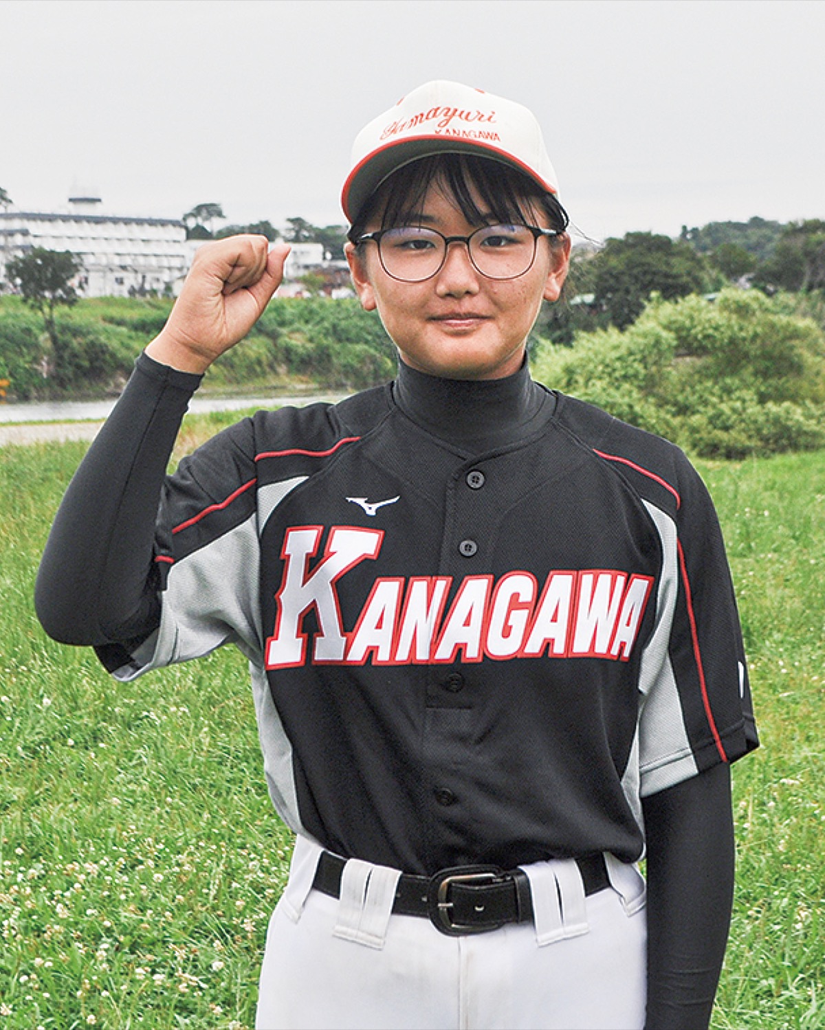 多摩川河川敷で練習に励む佐藤さん