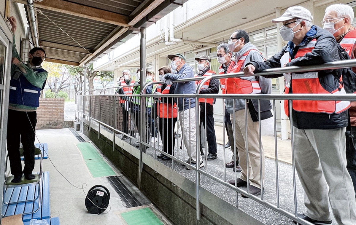 避難所開設し訓練