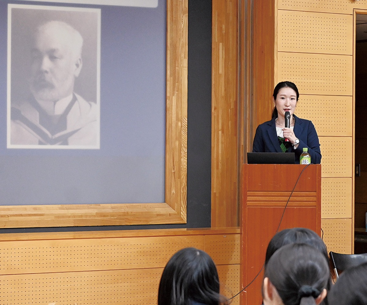 外務省職員が講演