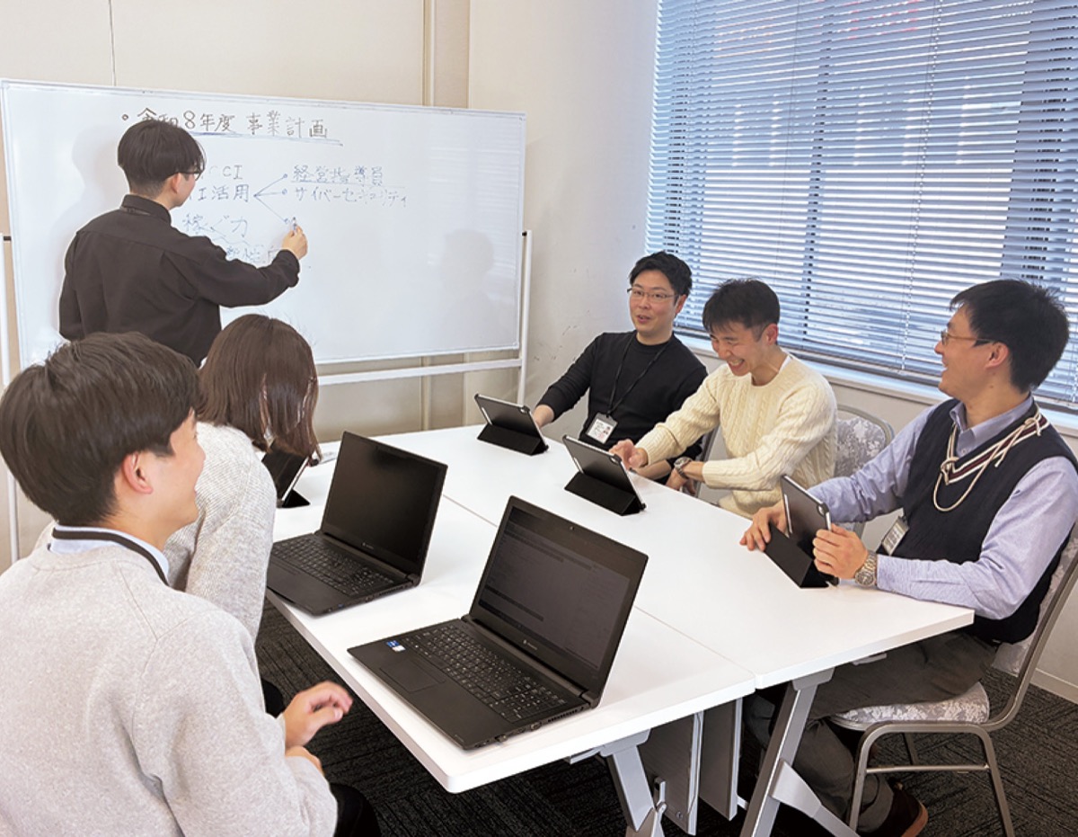 オフィスカジュアル導入