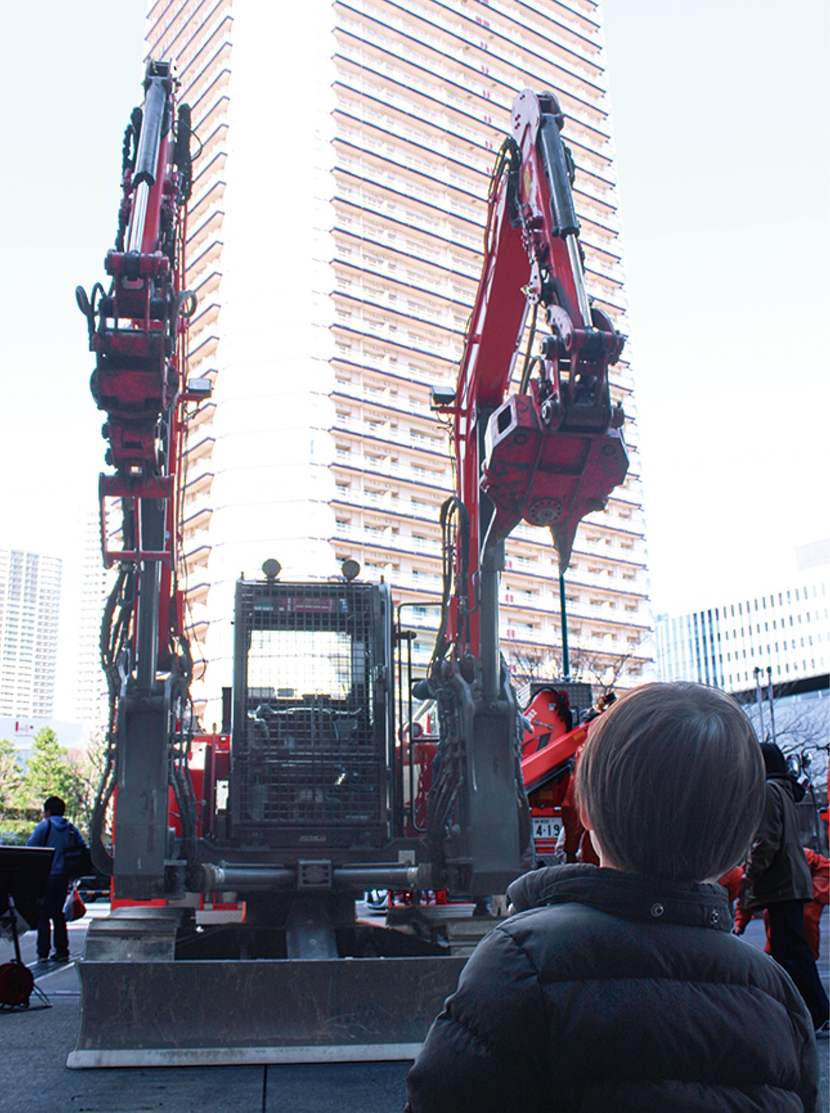 長く伸びたザリガニのような腕が特徴の「アスタコ」