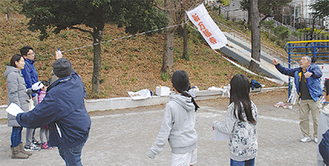 ２月に行われた新万福寺町内会による凧揚げ大会