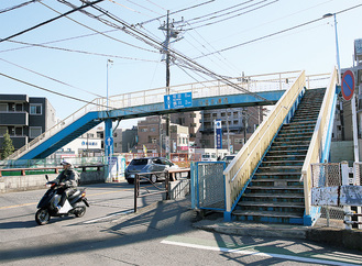 現在の柿生歩道橋