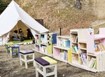 虹ヶ丘小児童が企画した青空図書館