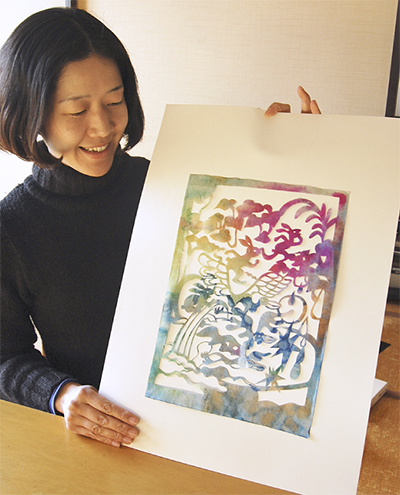 地域の輪"切り絵"で繋ぎたい