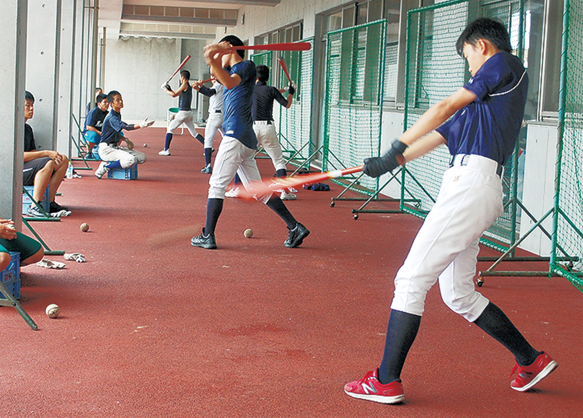 22日も雨天の中、合同練習を行った
