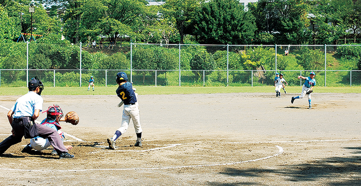初日から激しい攻防が繰り広げられた