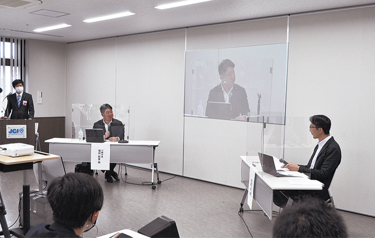 「4年間の達成度は？」