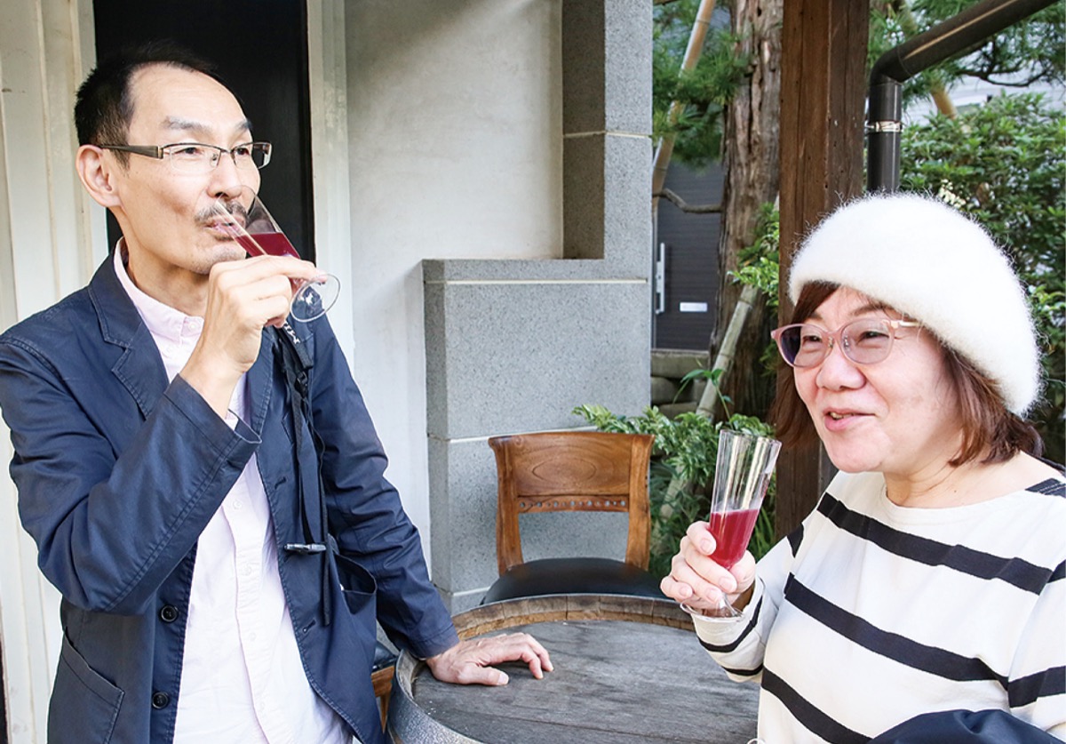 できたばかりのワインを堪能