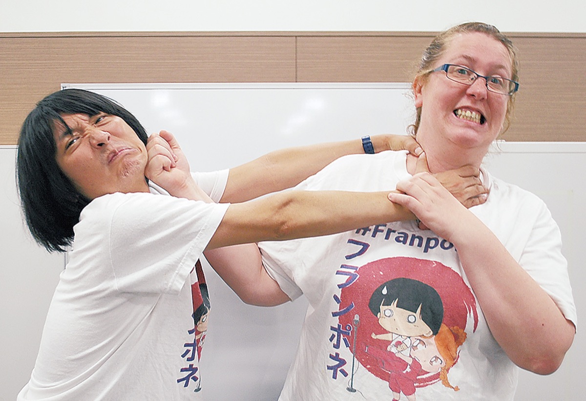 お笑いで社会問題解決へ