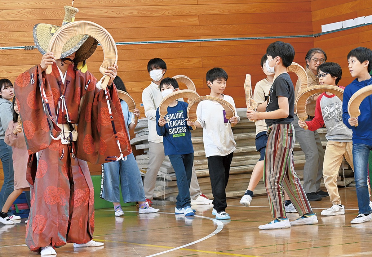 最古の民謡｢こきりこ｣体験
