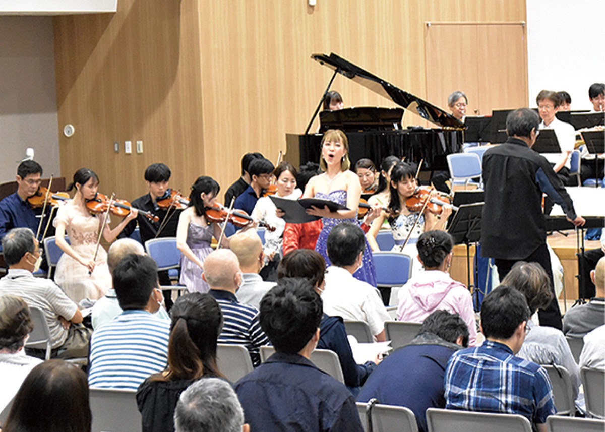 職員が奏でる｢世界｣の音