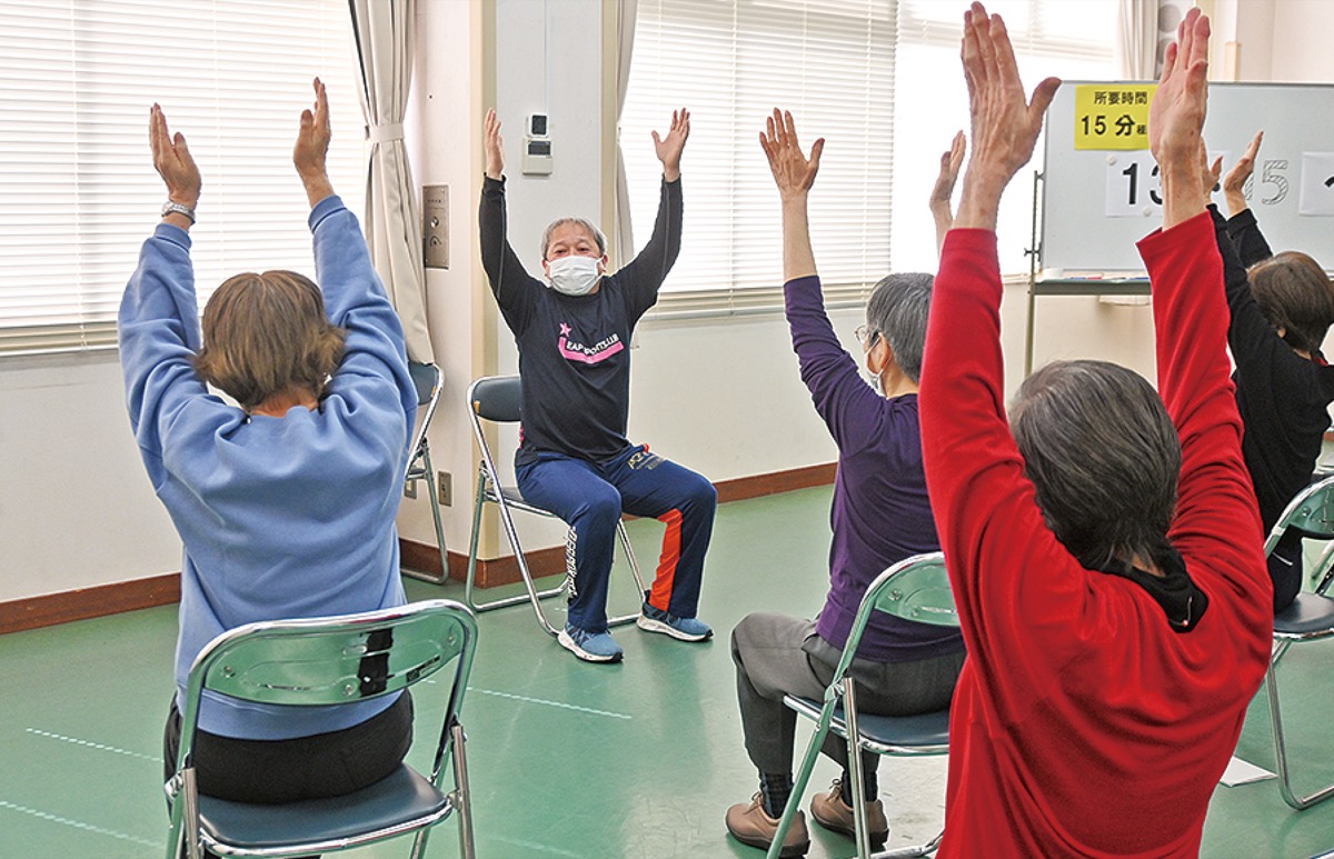 健康フェアで体操等体験