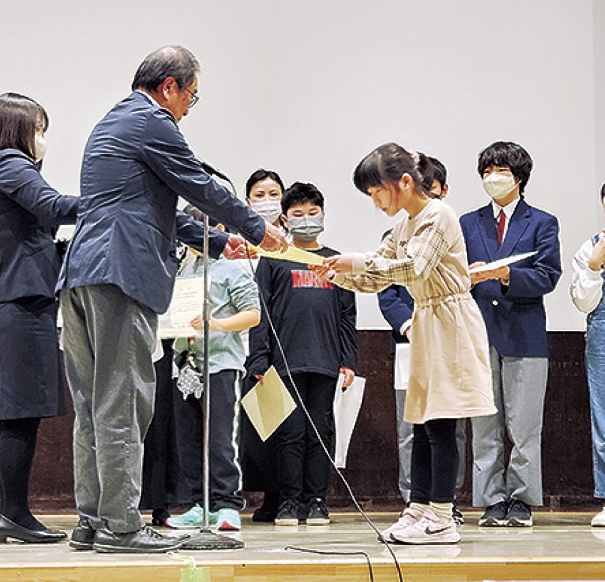 児童３人 映像祭で入賞