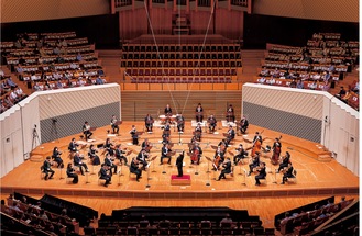 ＮＨＫ交響楽団の演奏風景　⒞青柳聡