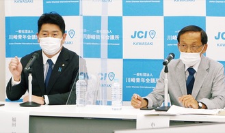 政策を訴えた福田氏と市古氏（左から）