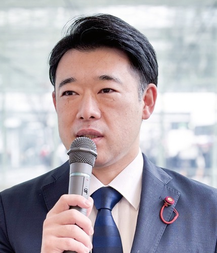 マイクを握る浦田氏