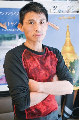 ｢一日も早く安定した生活を願う｣と尾木さん