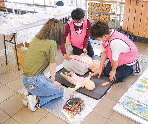 ＡＥＤ体験など用意＝昨年