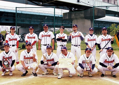 優勝した河原町３号館自治会チーム
