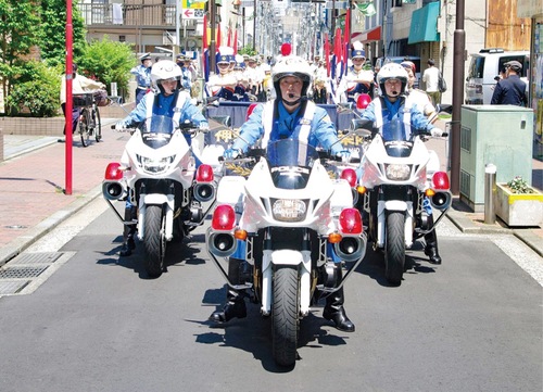 交通安全パレード＝前回