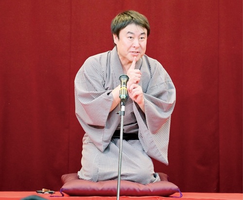 トリを務めるかばち家大福さん