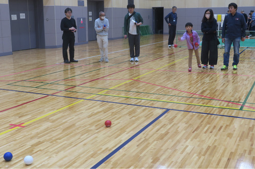 老若男女問わず誰でも楽しめるボッチャ