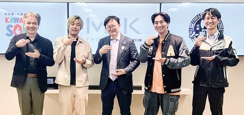 登壇したプロジェクトのメンバーら