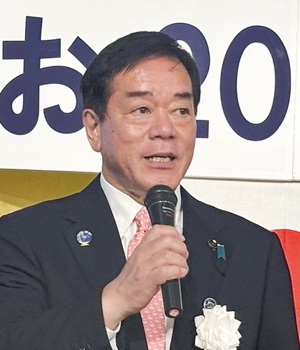 県政報告する杉山県議