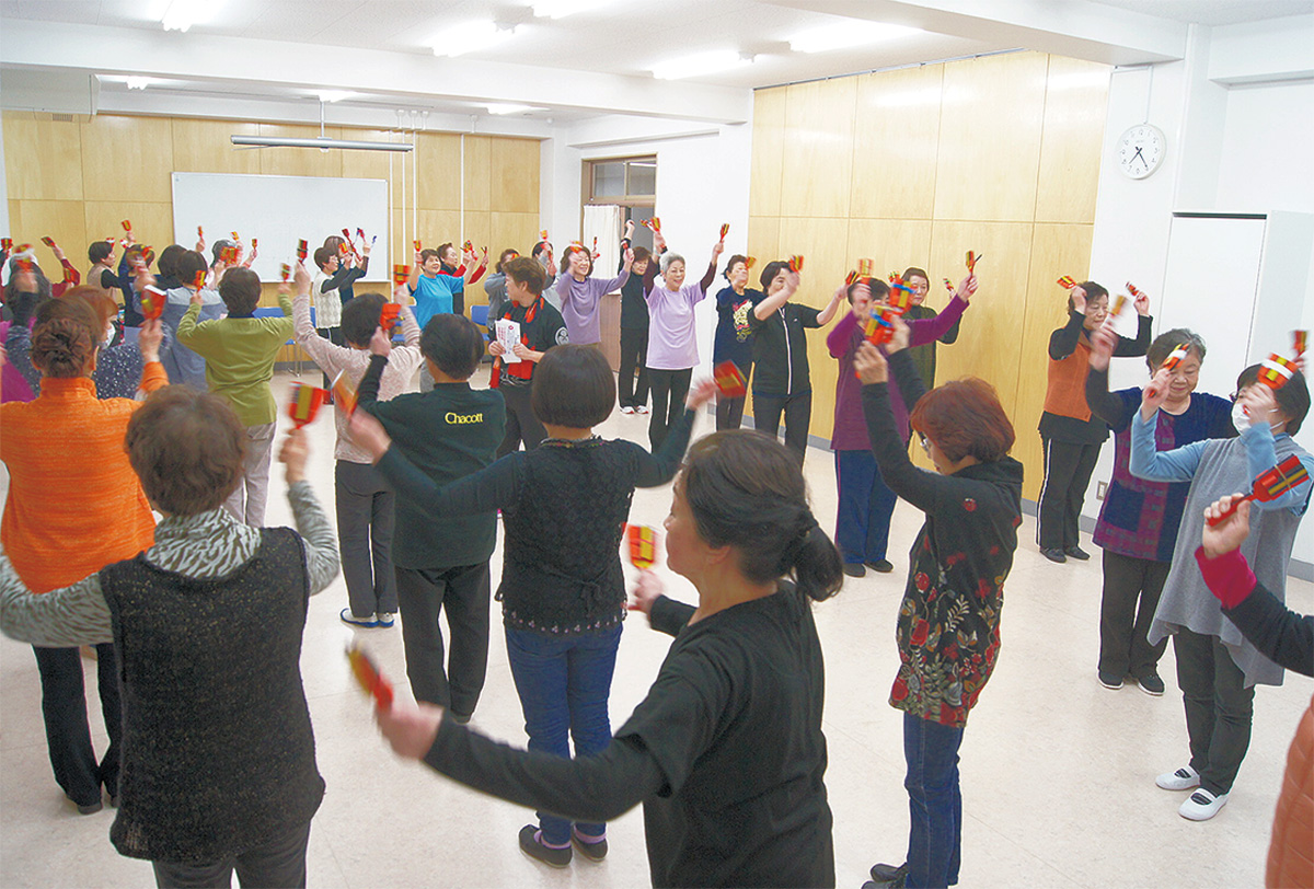 本番をひかえ熱がこもる「昔の娘」の練習風景