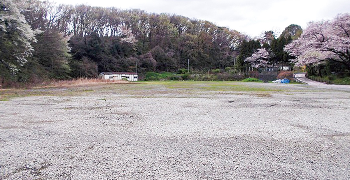 ばら苑隣接地の障害者用駐車場＝市提供