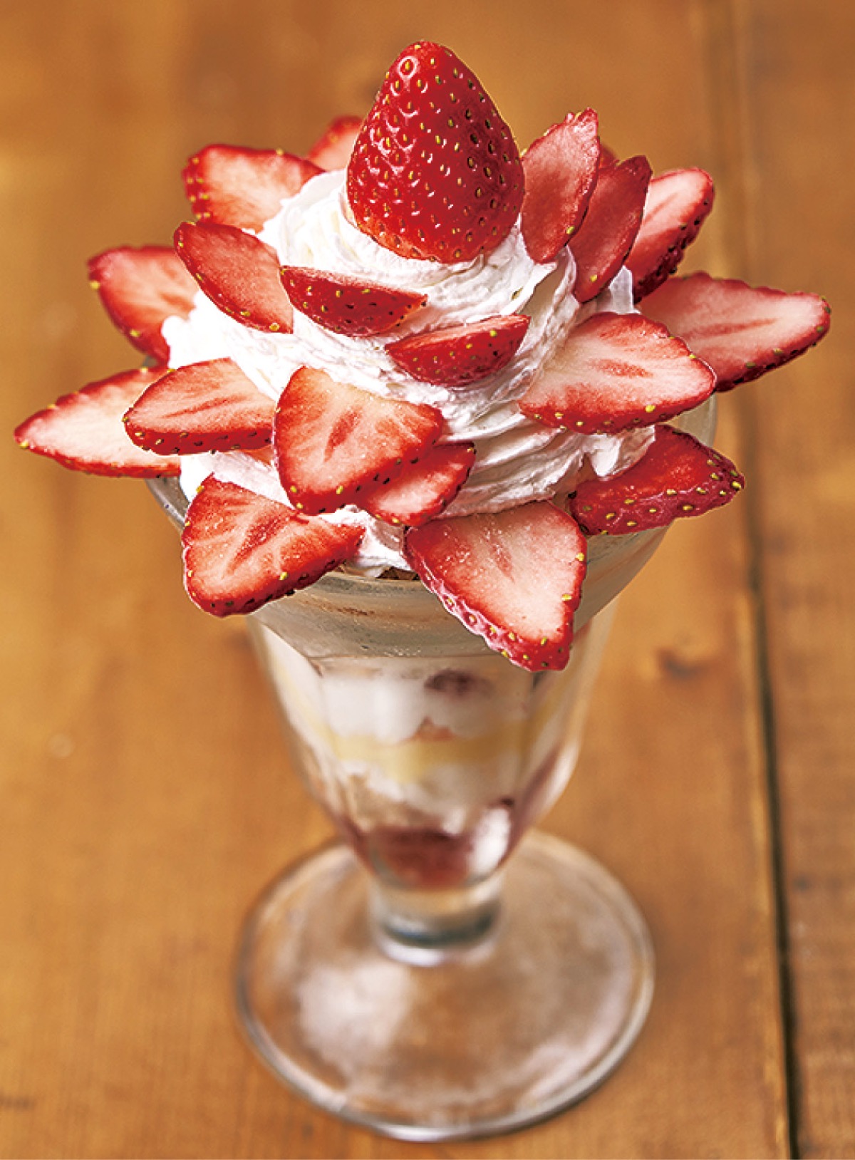 川崎いちごパフェ©川崎フロンターレ