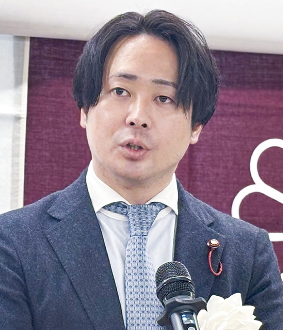 市政報告を行う加藤市議