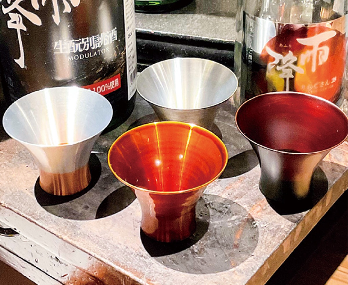 高級酒杯の「ОＨＹＡ」
