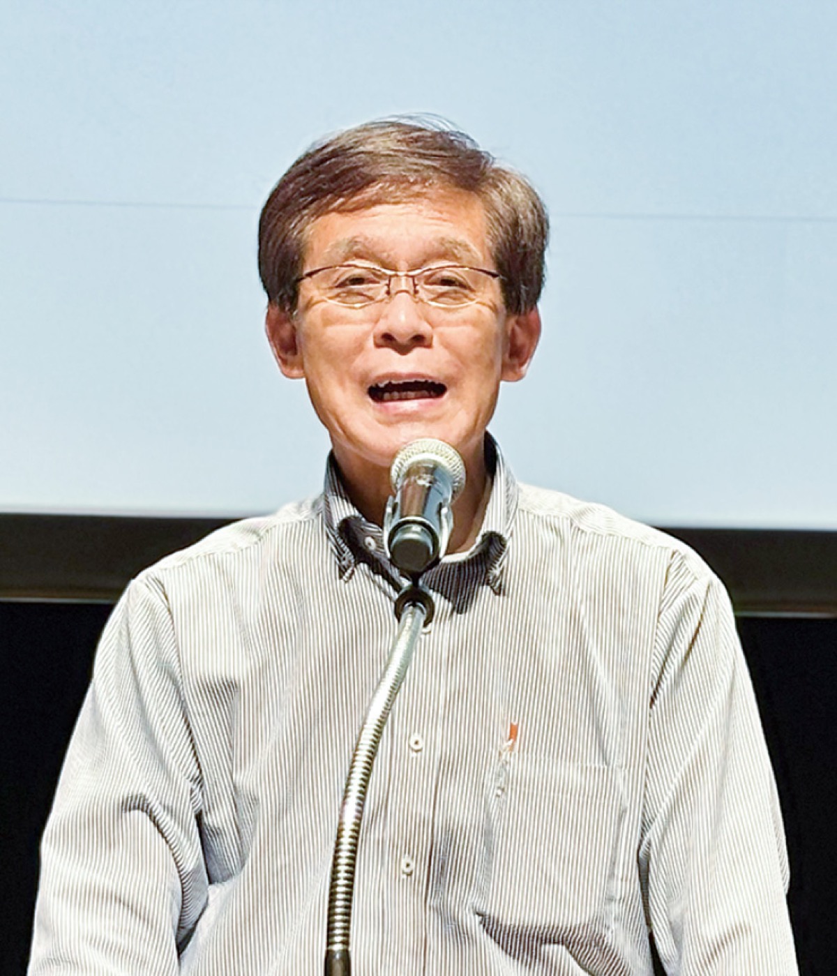 市政報告を行う浜田氏