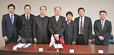 日華親善議員連盟が設立