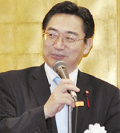 行財政改革に取り組む