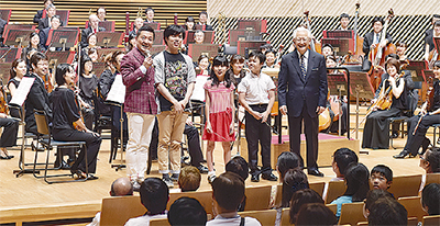 ミューザの日に多くの人出