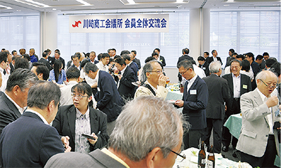 ビジネス談議に花