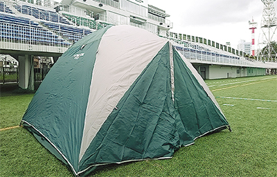 富士通スタにテントで宿泊